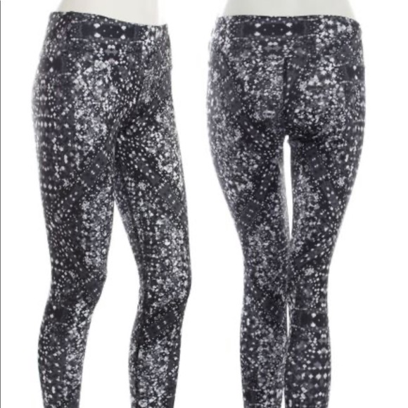 KOS USA Pants - Print studio legging